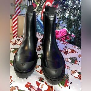 Tory Burch Chelsea Lug Sole Boots